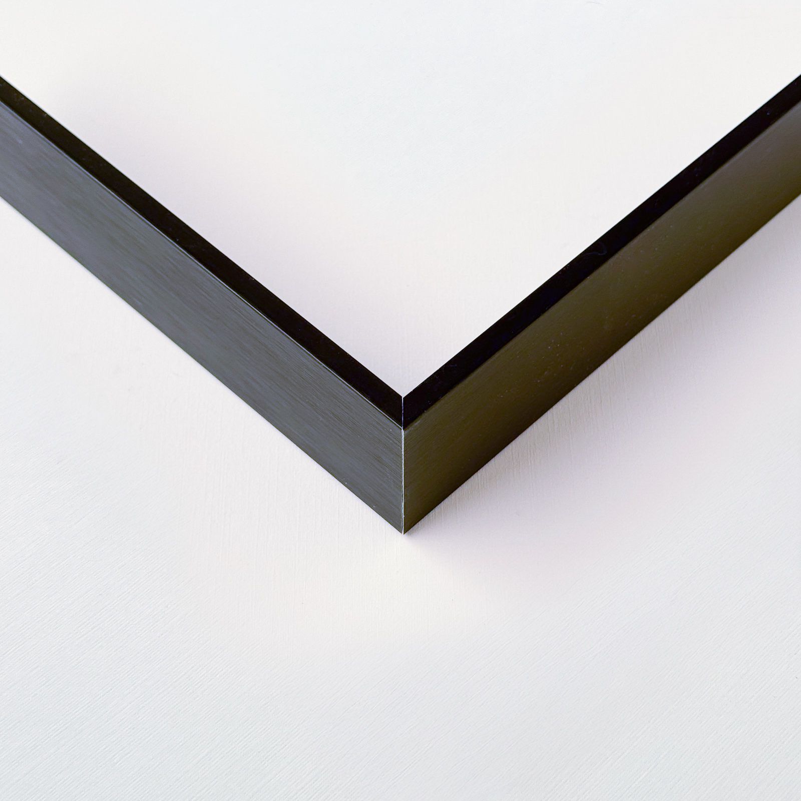 Aluminum Black - Side view