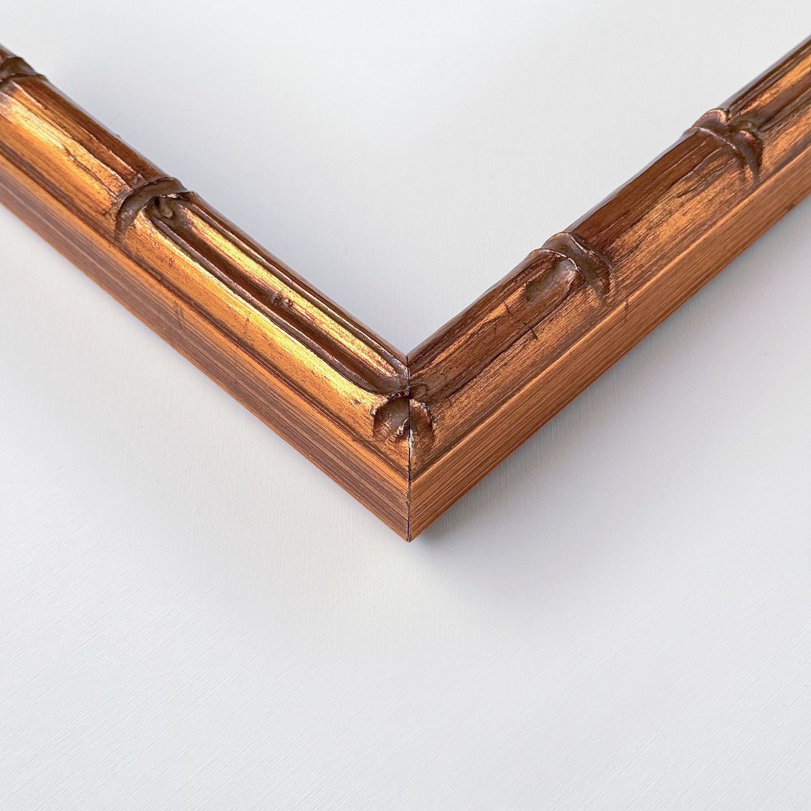 Larson-Juhl Gold Bamboo - Side view