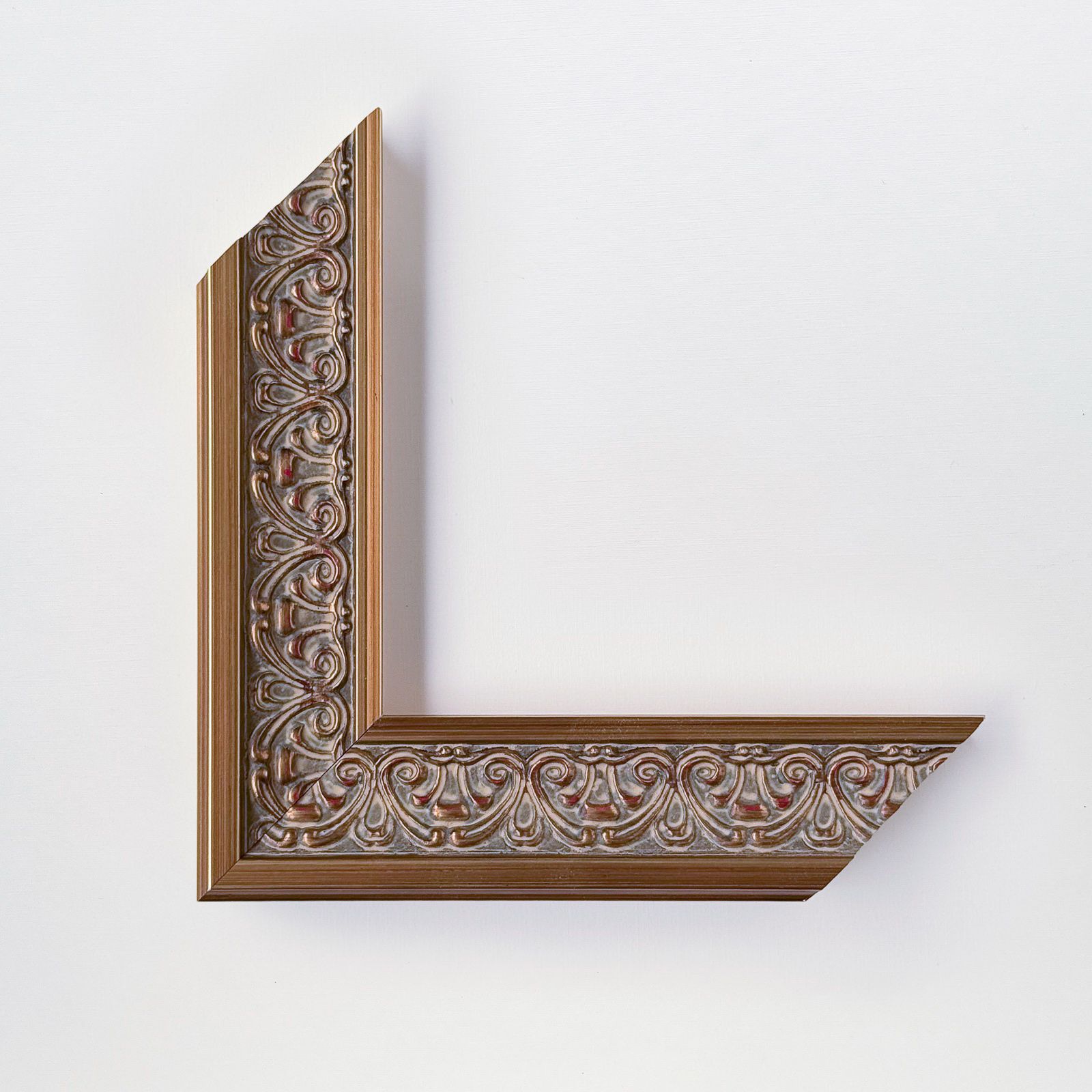 Larson-Juhl Ribbon Gold